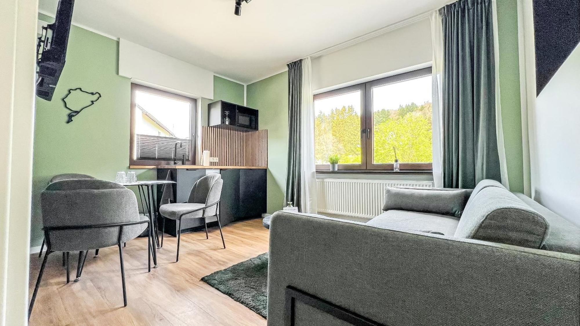 Hotel Zweite Heimat Nuerburg 켈베르크 외부 사진